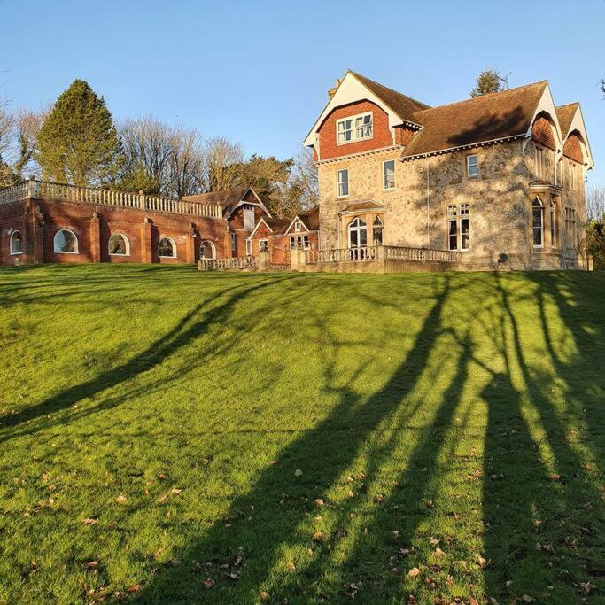 Country Manor House With Indoor Pool And Hot Tub Rochester (Kent) Exterior foto